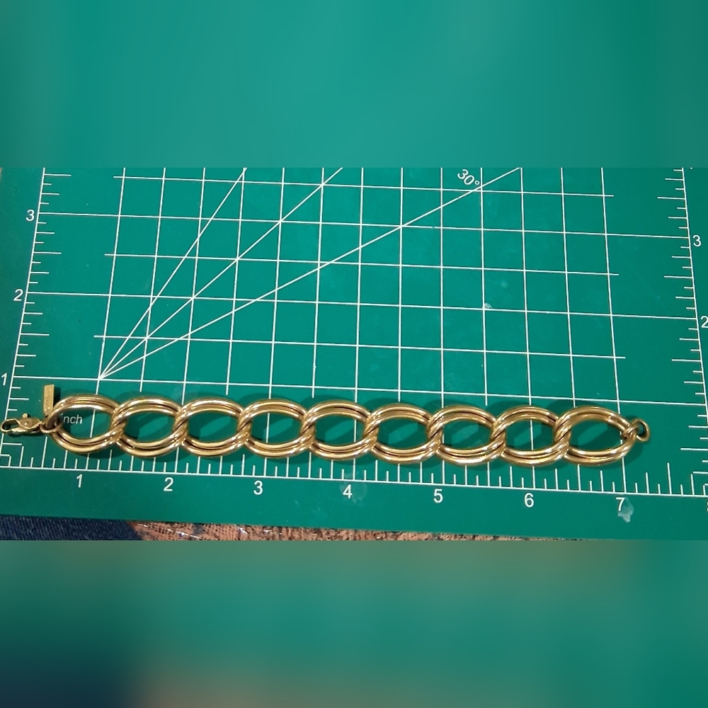 MONET Chain Bracelet - Picture 3 of 3